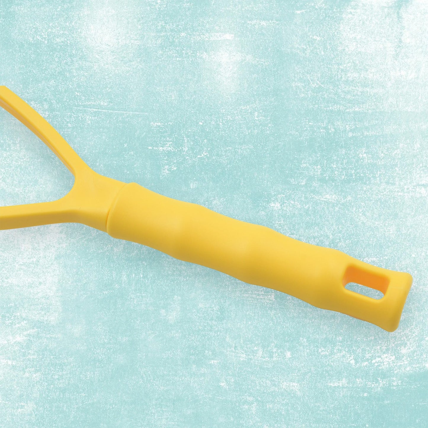 Supermom Kitchen Food Masher | Heavy Duty Masher for Fruits, Veggies & Potatoes | Soft Grip Handle (1 Pc)